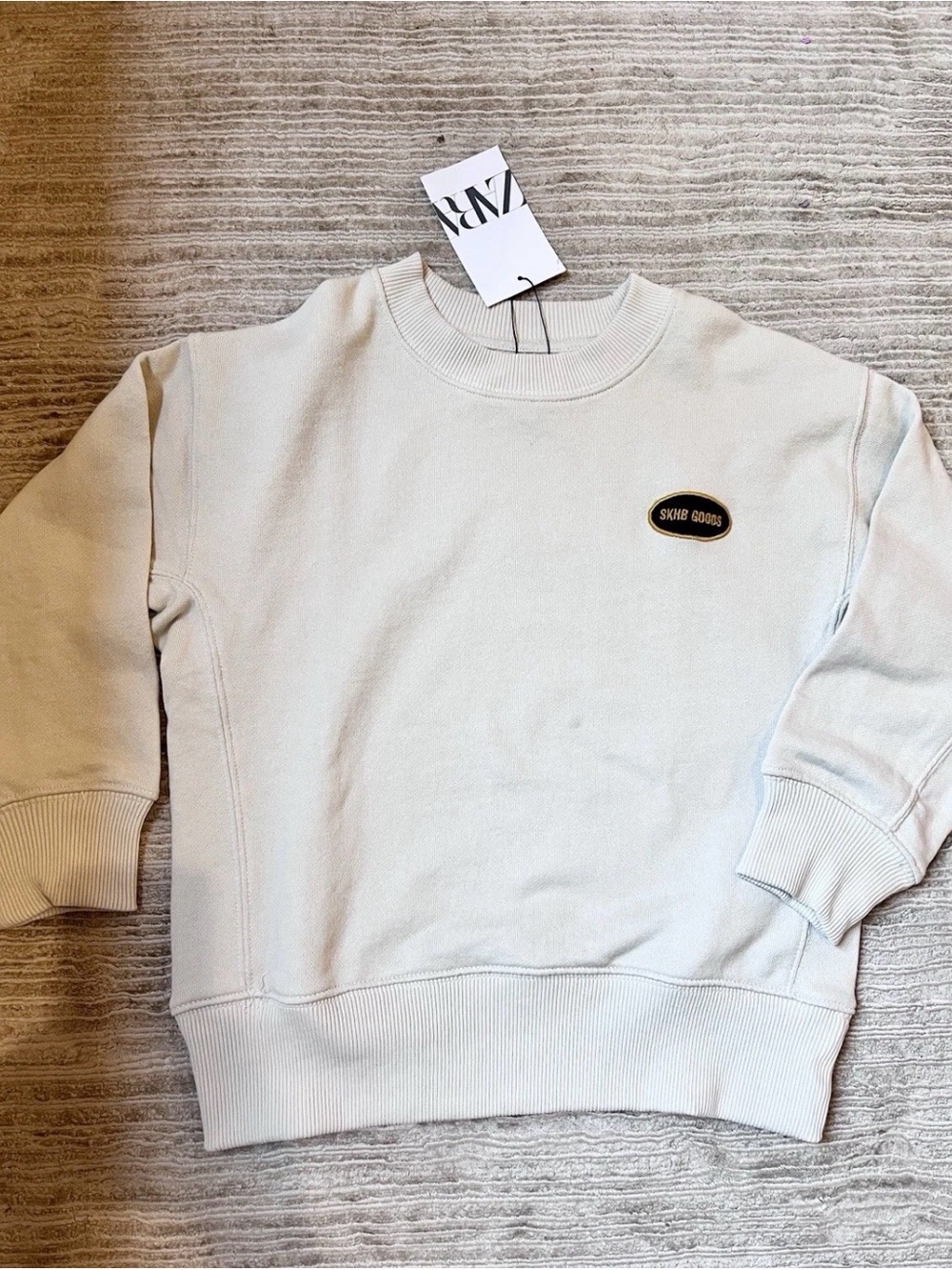NWT Zara Kids Sweatshirt Size Boy 6-7 Embroidered Patch